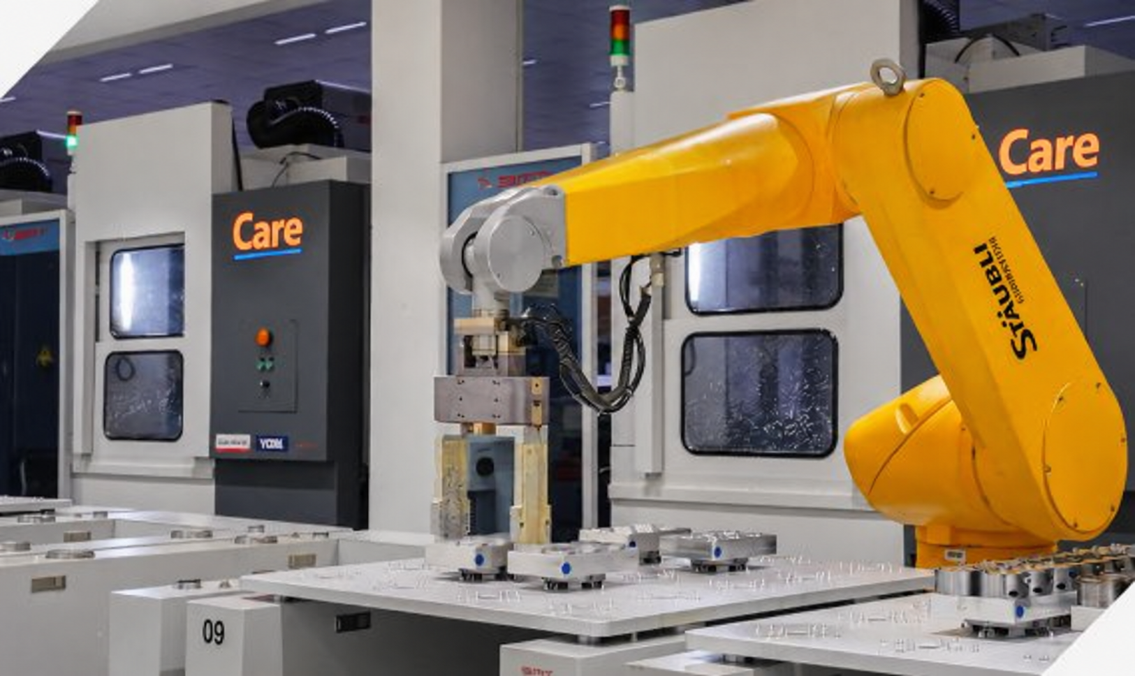 CDMO robotic machining cell